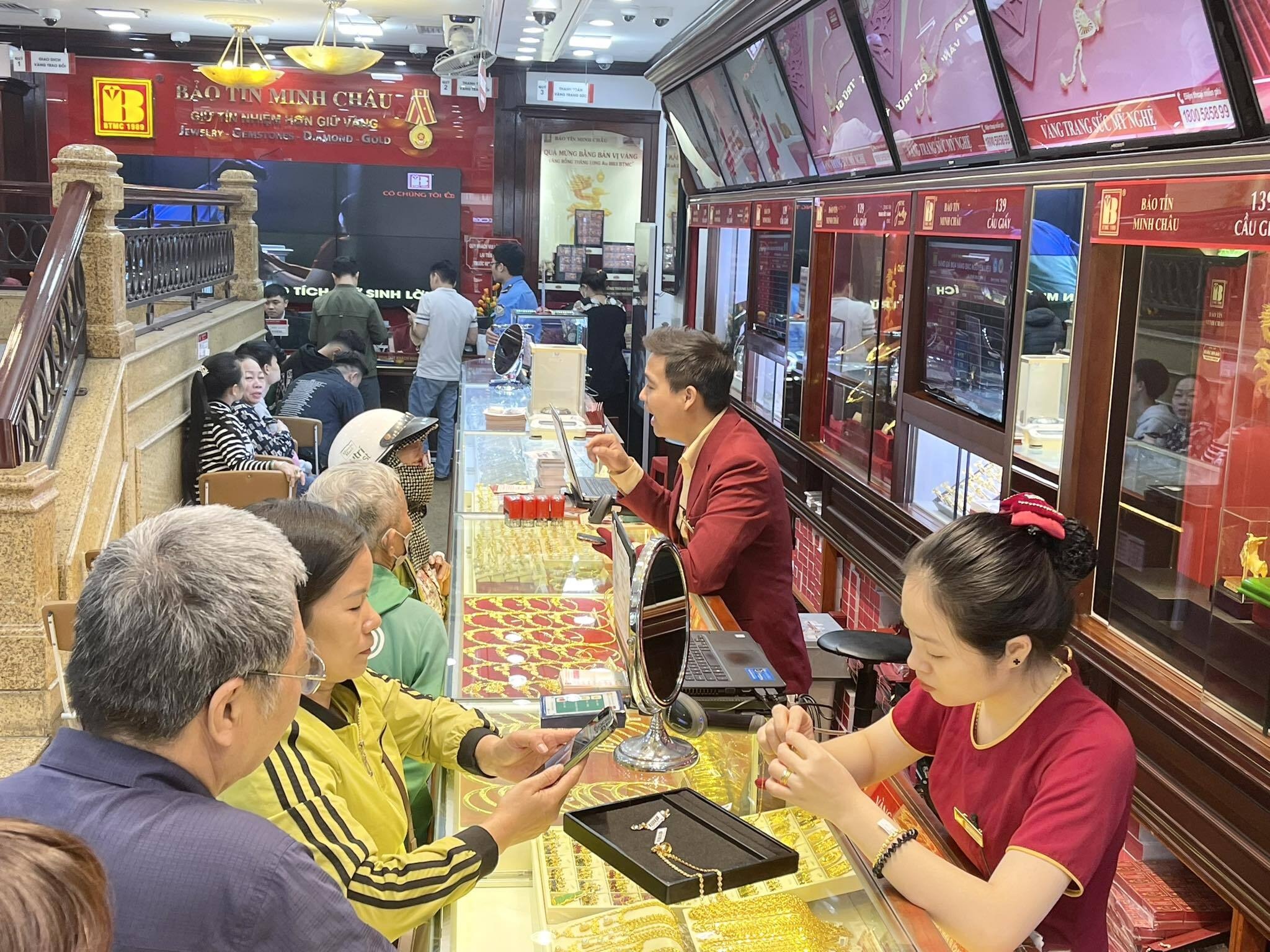 dau tu vang,  gia vang hom nay,  thi truong vang anh 1