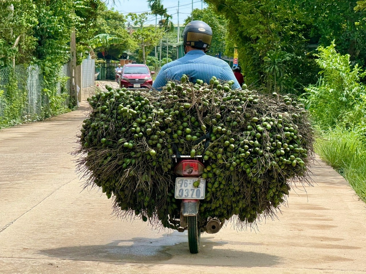 Cau rot gia tham hai vi thuong lai Trung Quoc bat ngo 'quay xe' hinh anh