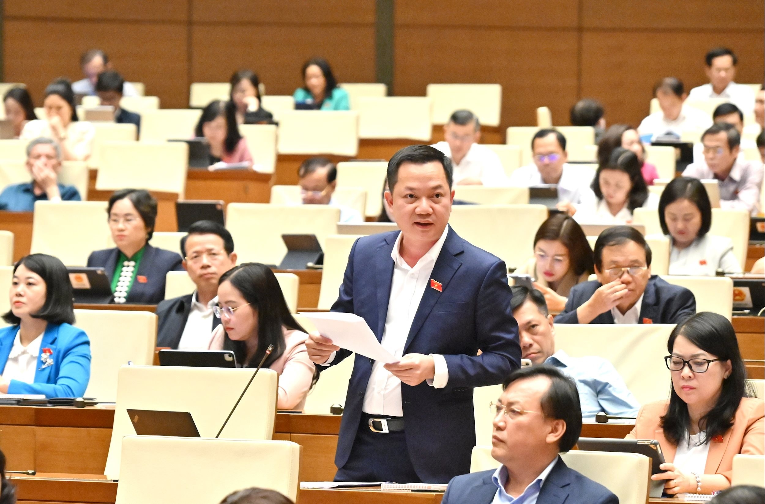 kiem soat gia vang,  kiem soat vang,  thi truong vang anh 1