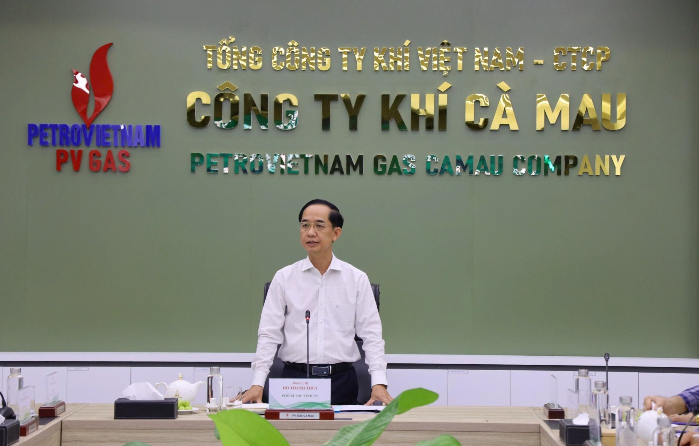 Doan cong tac tinh Ca Mau den tham va lam viec tai PV GAS CA MAU hinh anh