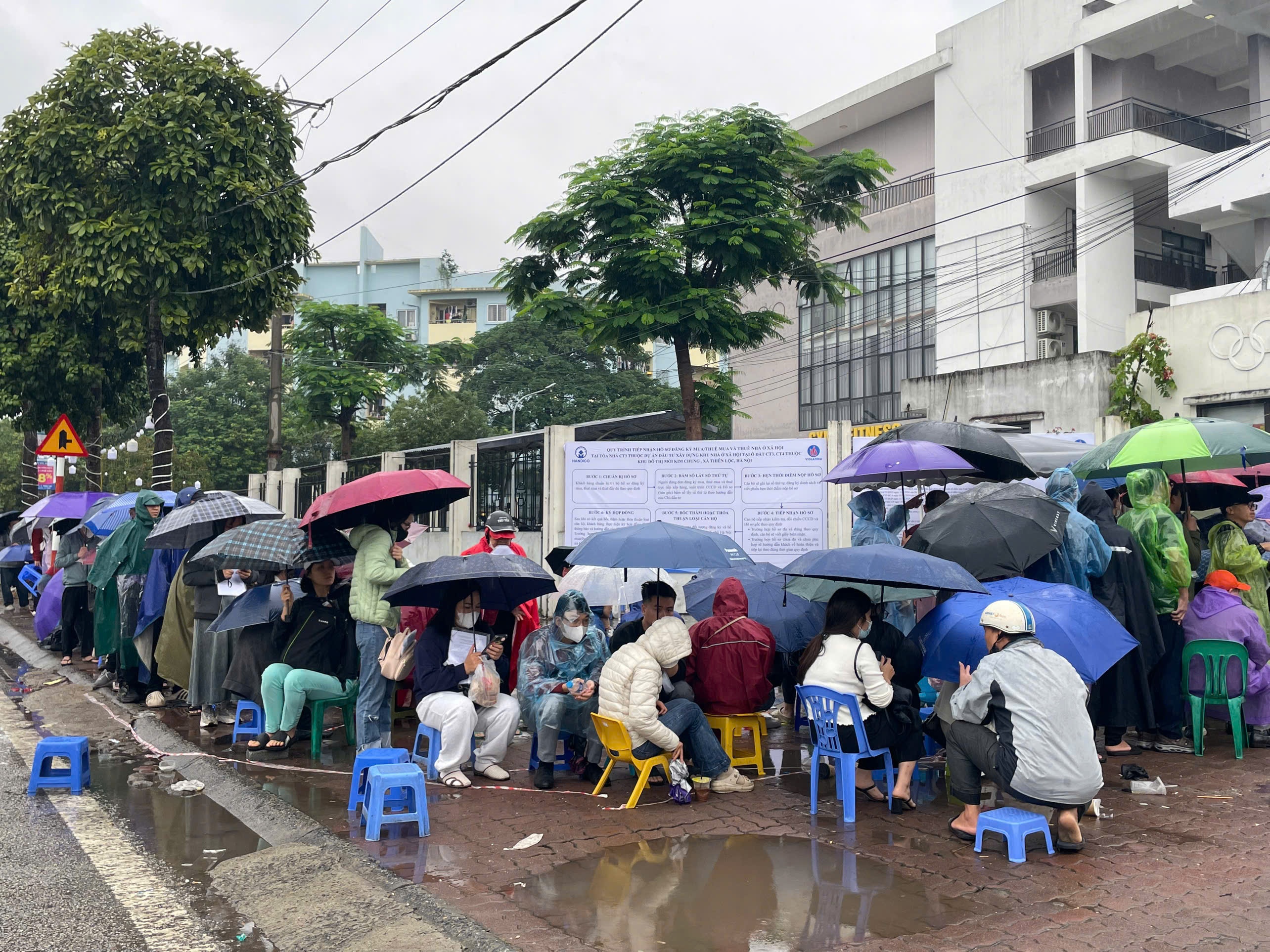 Thang Long Green City,  mua noxh dong anh,  xep hang mua noxh anh 2