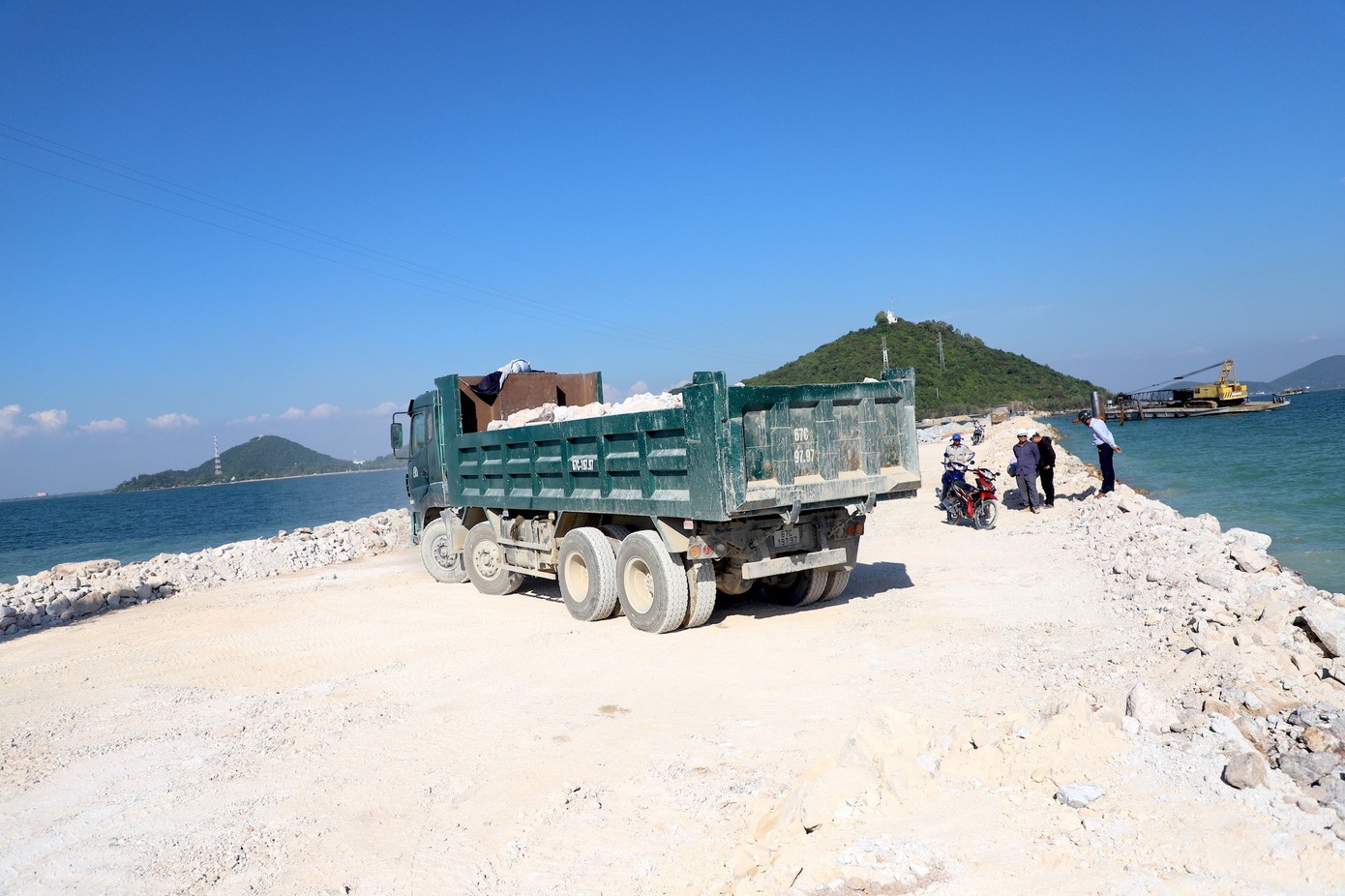 cang bien Ha Tien anh 4