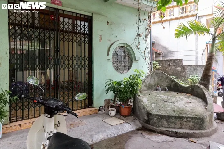 nha gan nghia trang anh 1