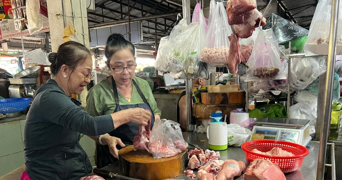 Cuoi nam, thit heo lai tang 'nong' hinh anh