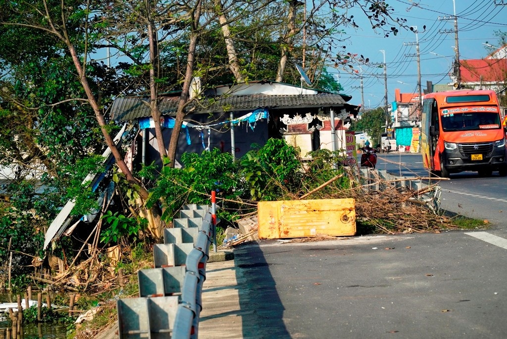 giai phong mat bang anh 4