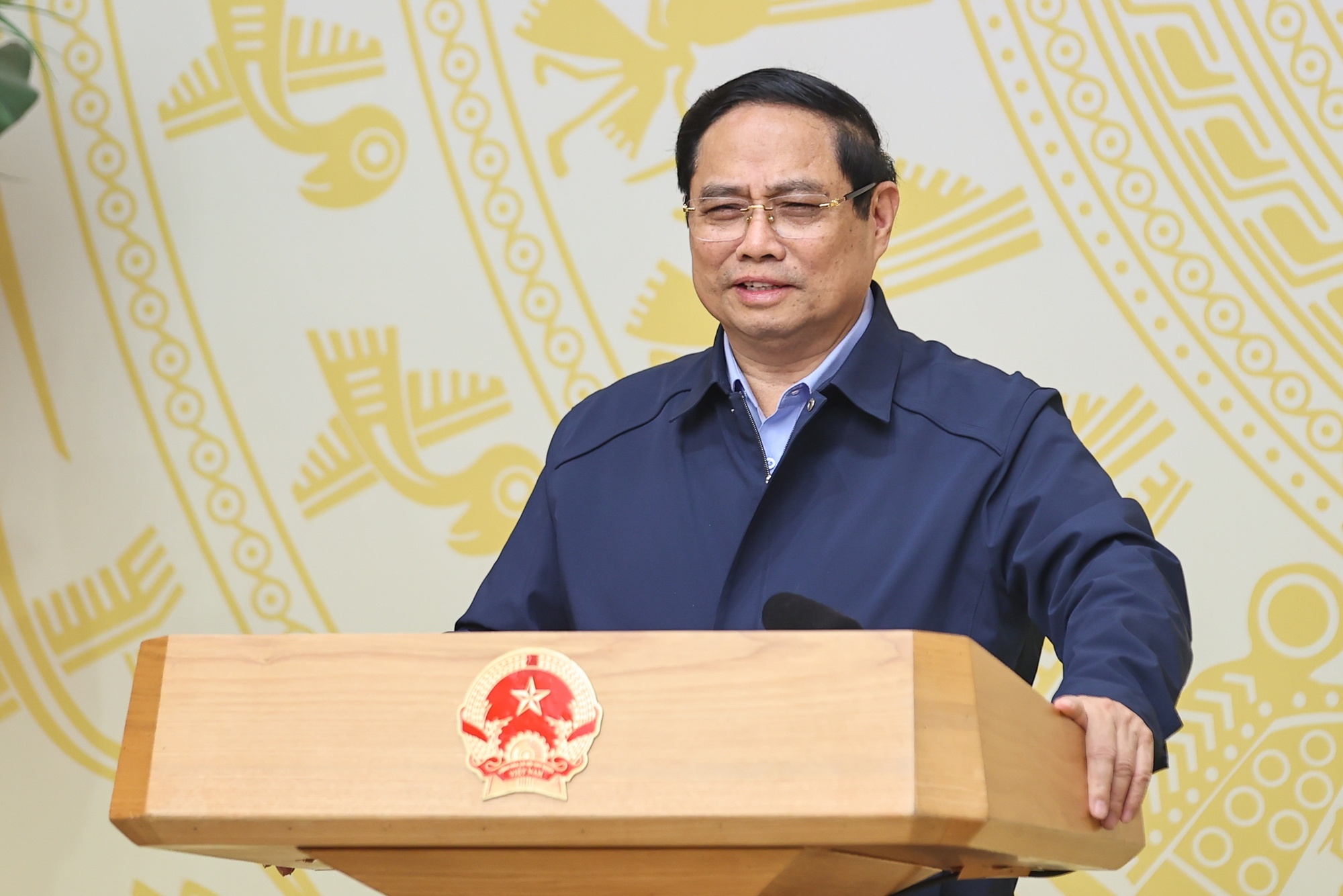 Thu tuong yeu cau giam gia nha o thuong mai hinh anh