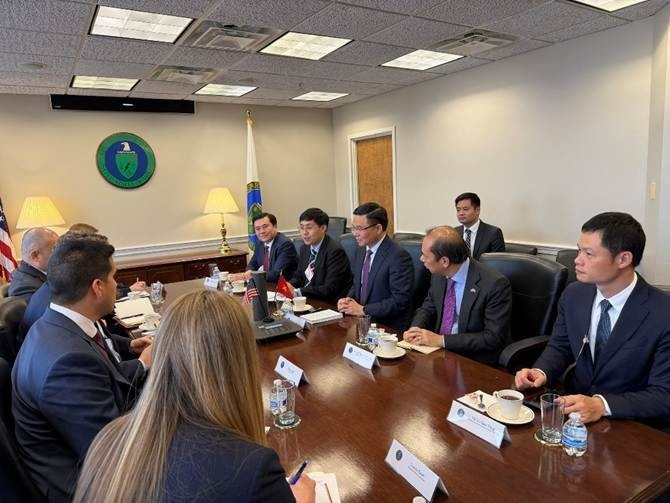 dam phan thuong mai anh 1