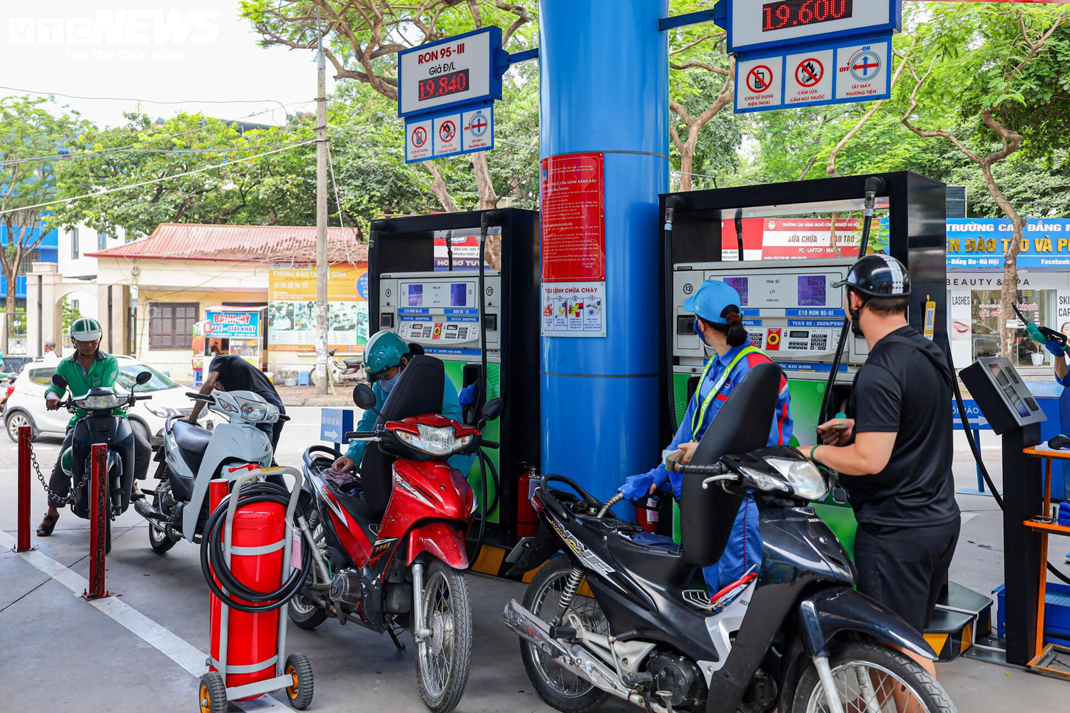 Doanh nghiep cam ket kho may cung khong de hut nguon cung xang dau hinh anh