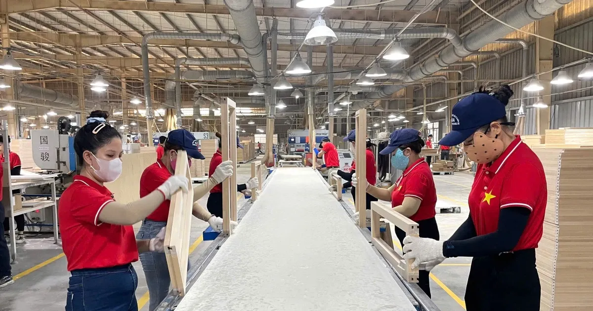 Doanh nghiep 'khat' lao dong, dai ngo tot van khong tim duoc nguoi hinh anh