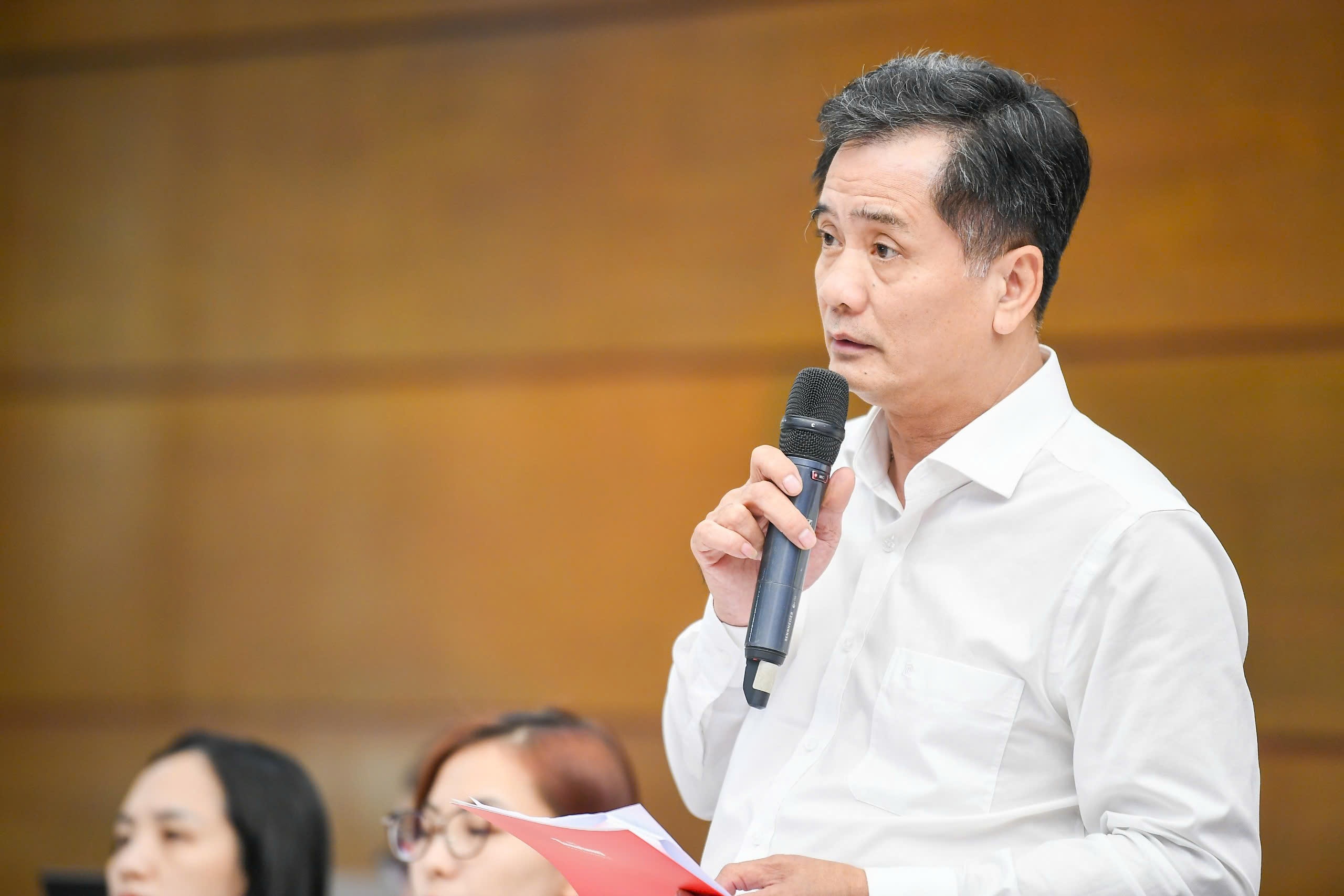 Chuyen gia: Lai vay 14-15%/nam cung kho keo gia nha giam sau hinh anh