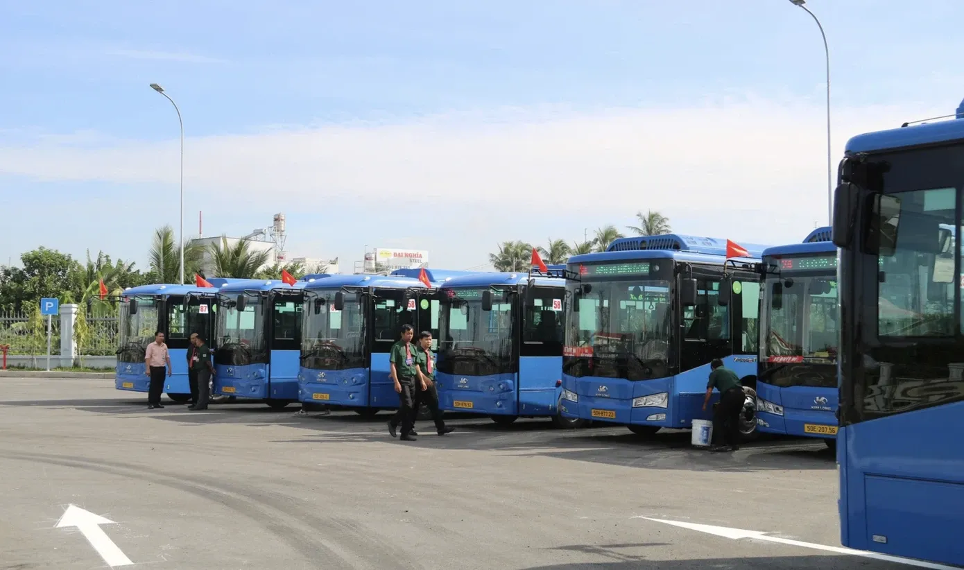 mien phi xe buyt anh 1