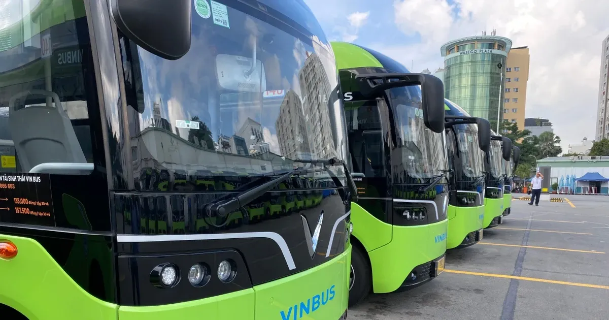 Mien phi xe buyt tai TPHCM: Quyet sach lon, thach thuc lon hinh anh