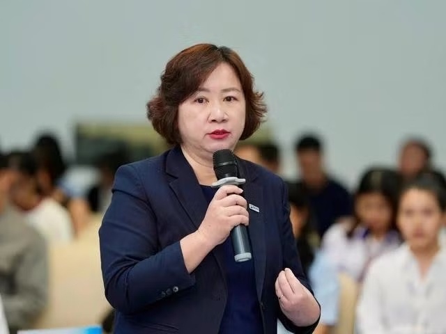 lai suat tang anh 1