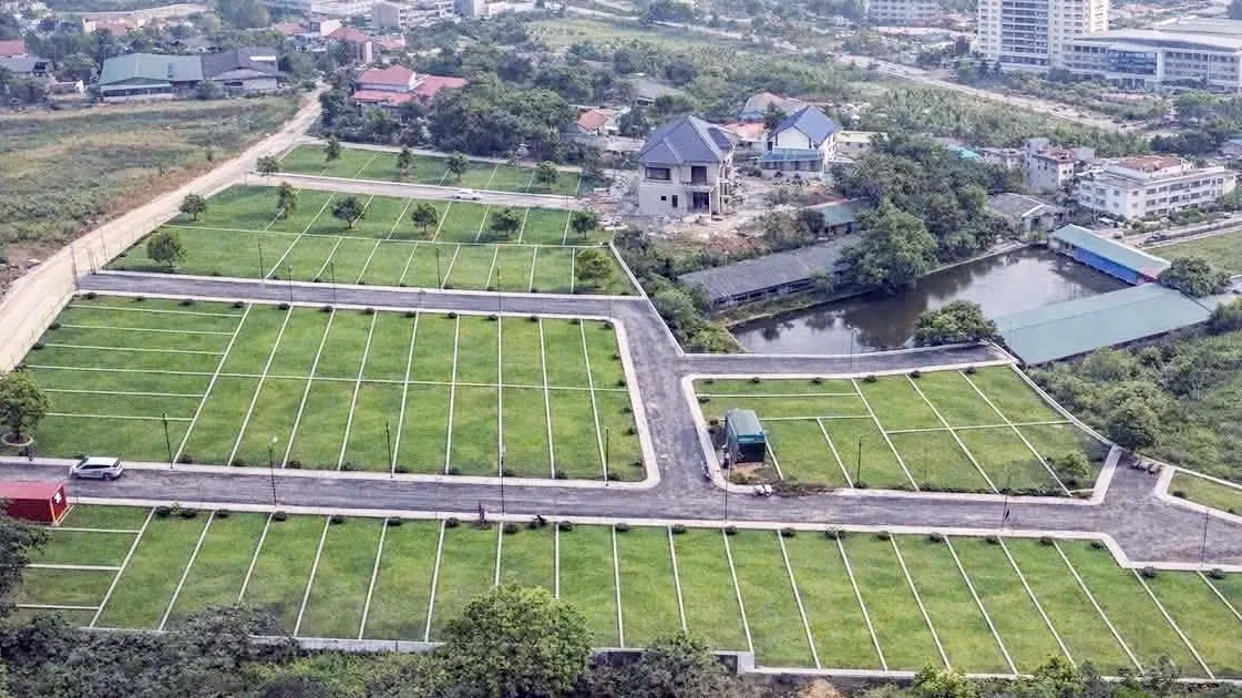 Ha Noi: Gia dat nen vung ven co noi giam ca ty dong moi lo hinh anh
