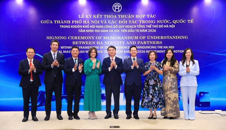 5 ngan hang giup Ha Noi huy dong 7,7 ty USD tu trai phieu hinh anh