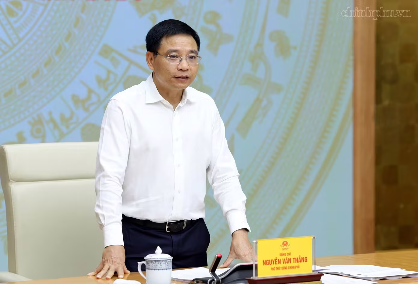 thuế v&agrave; hải quan ảnh 2