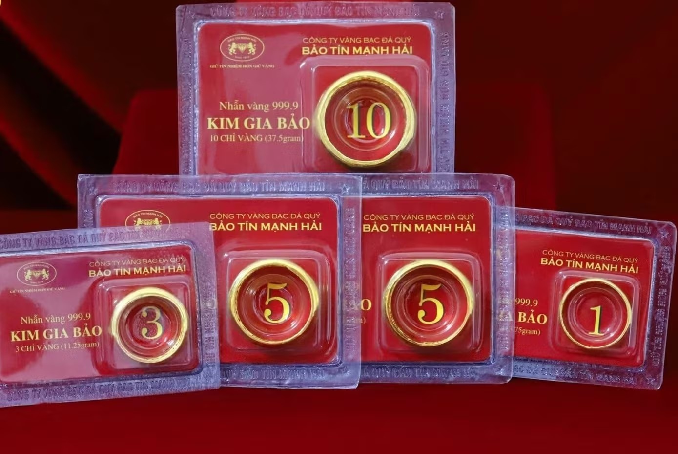 Giá vàng hôm nay (9/8): Bảo Tín Mạnh Hải, Mi Hồng niêm yết khác lạ