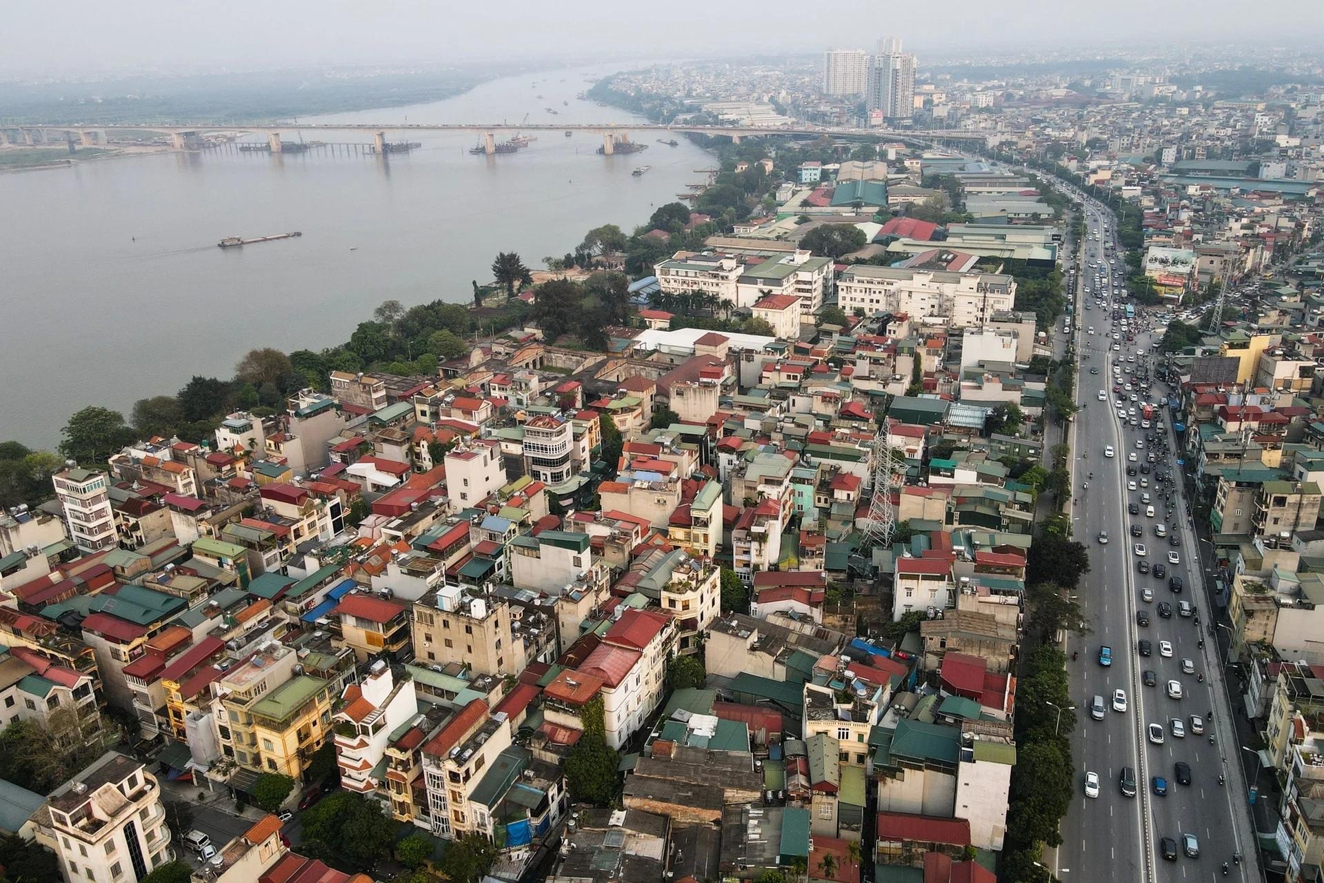 Vị trí dự kiến của tuyến đại lộ hơn 80 km dọc hai bờ sông Hồng