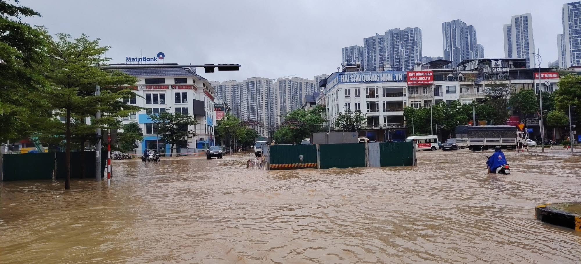 nh&agrave; triệu usd ảnh 1