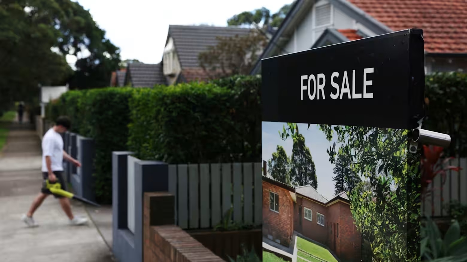 Giá nhà tại Australia lao dốc không phanh vì lãi suất cao