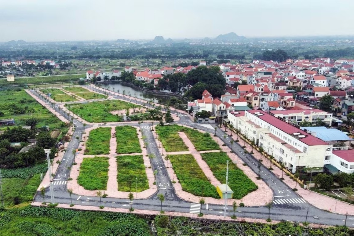 Đề xuất nâng tiền cọc đấu giá đất lên 50%, cấm người bỏ cọc tham gia