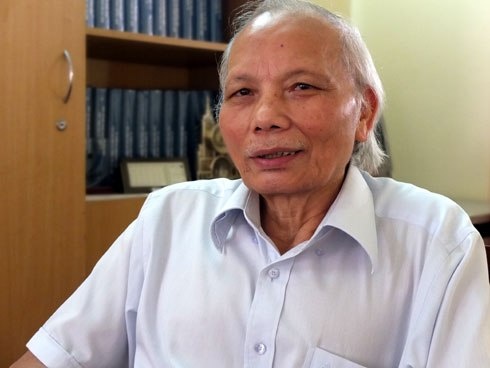 Noi 15 nguoi Viet lam viec bang 1 nguoi Sing la khap khieng hinh anh