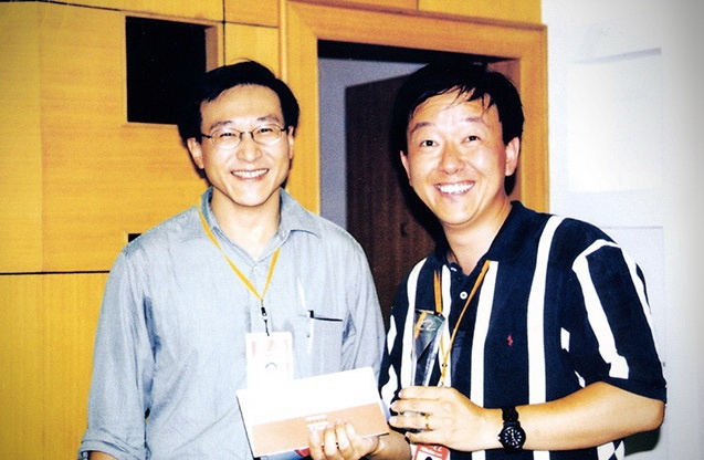 Tuy nhiên phải tới tận năm 2002, họ mới kiếm ra được những nguồn lợi nhuận đầu tiên.