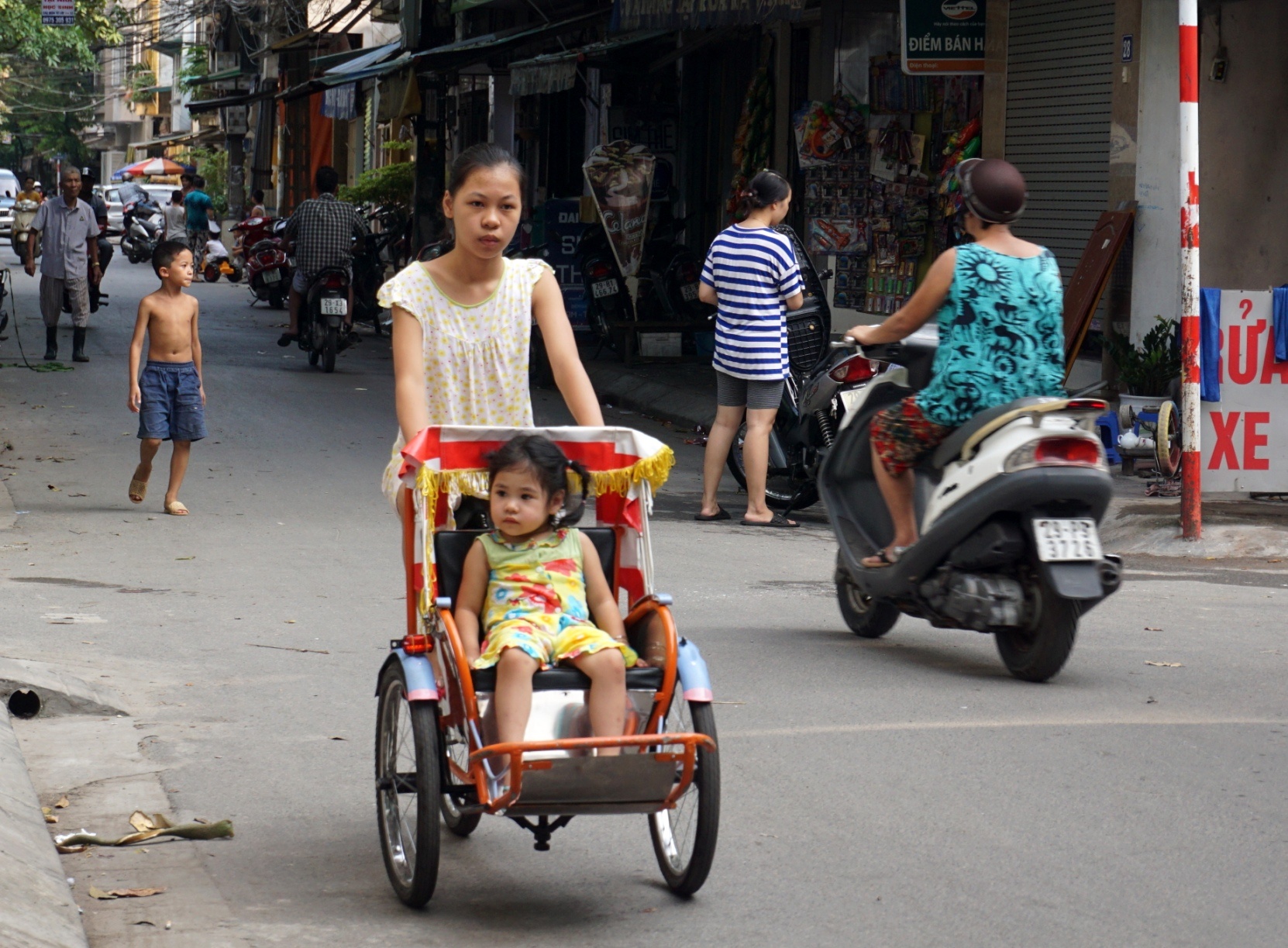 Dat truoc ca tieng cho thue xich lo mini 20.000 dong/gio hinh anh