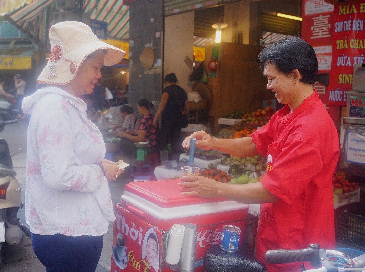 Chuoi ca phe e mong cua anh chu quan rong hinh anh