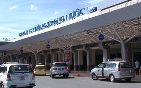 Bi xep hang te nhat chau A, san bay TSN co gang cai thien hinh anh