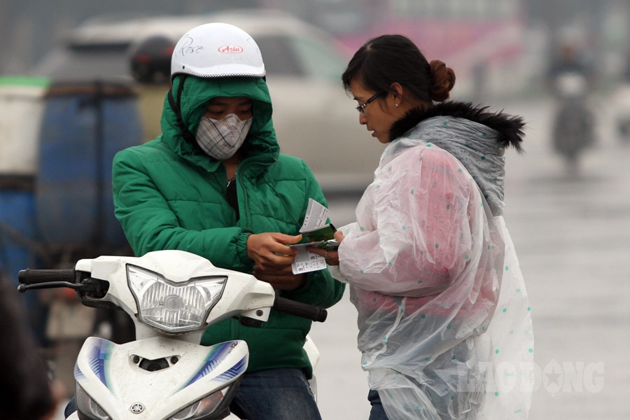 Cách tấm biển Sân vận động Quốc gia Mỹ Đình chưa đầy 20m, 2