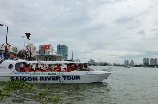 Chua biet ben Bach Dang se ra sao tu ngay mai 1/1 hinh anh