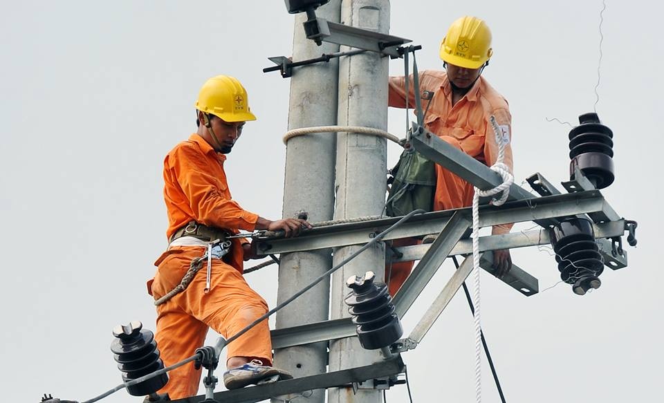 Gia dien sinh hoat cao nhat  2.587 dong/kWh hinh anh