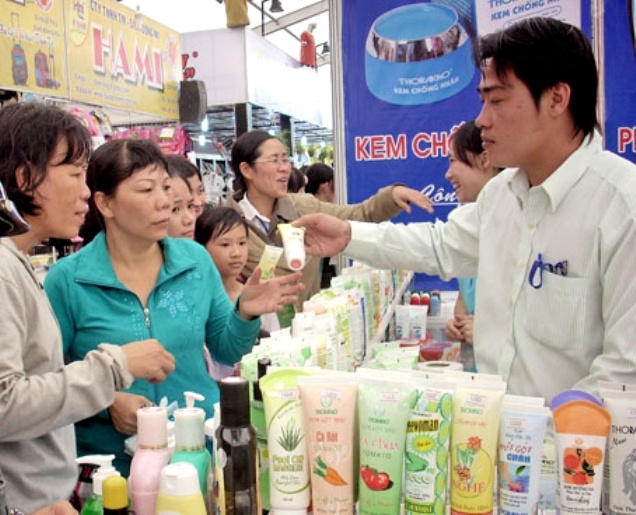 Dat song cua hang my pham binh dan Sai Gon vat qua 2 the ky hinh anh