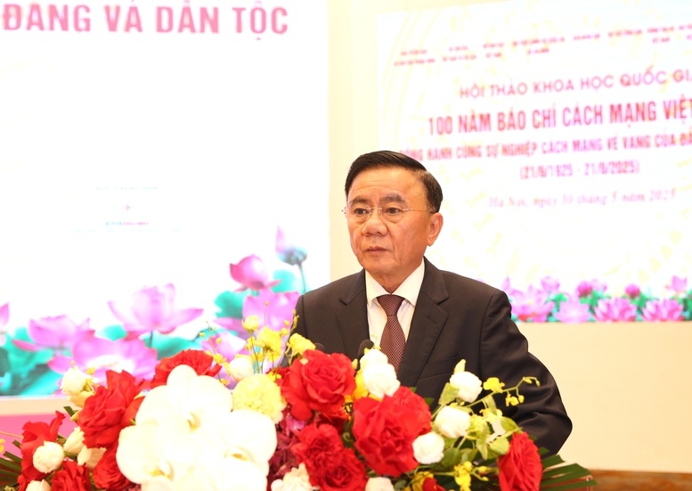 bao chi cach mang anh 1