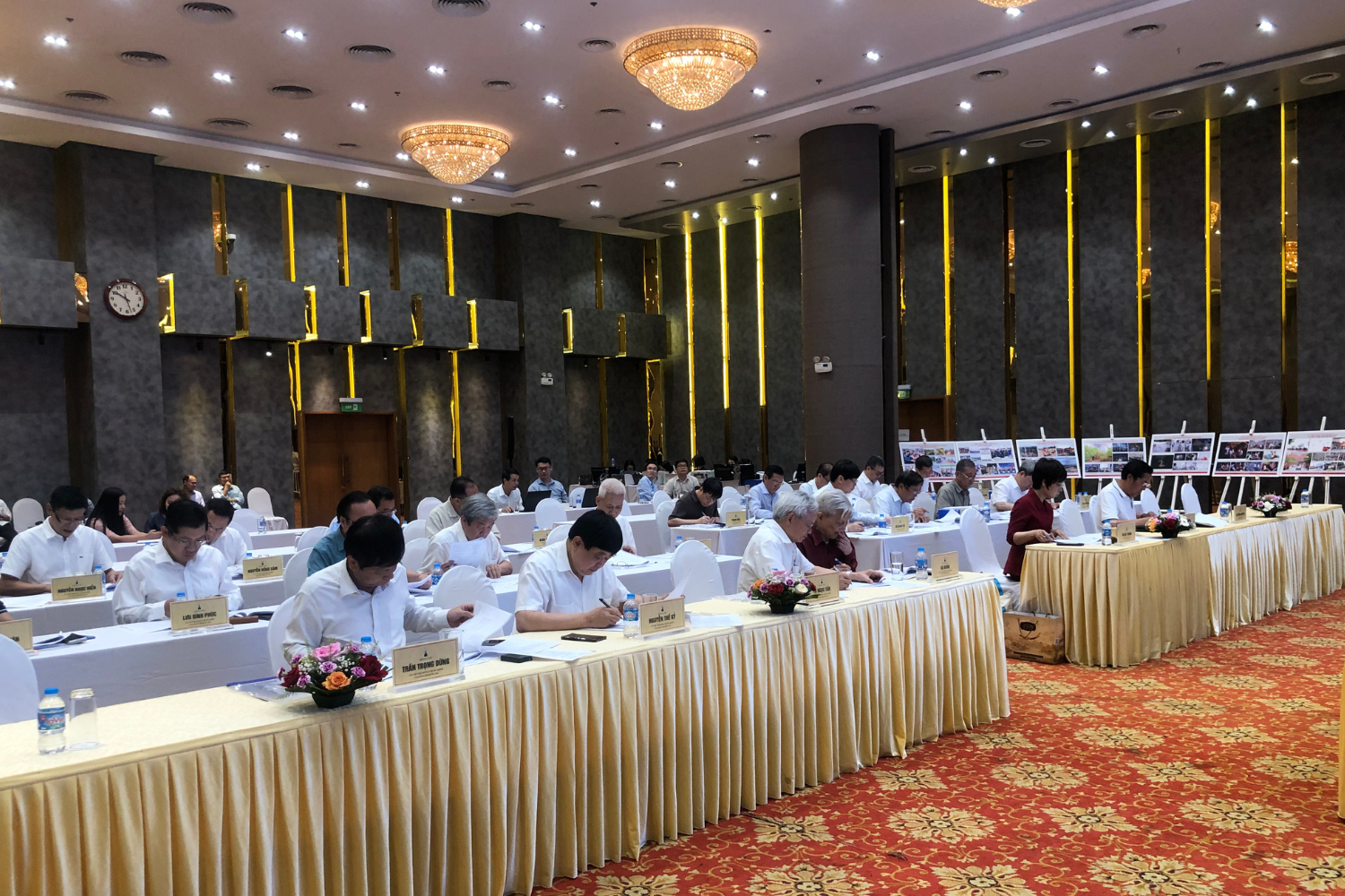 giai thuong bao chi,  bao sang tao,  da phuong tien anh 1