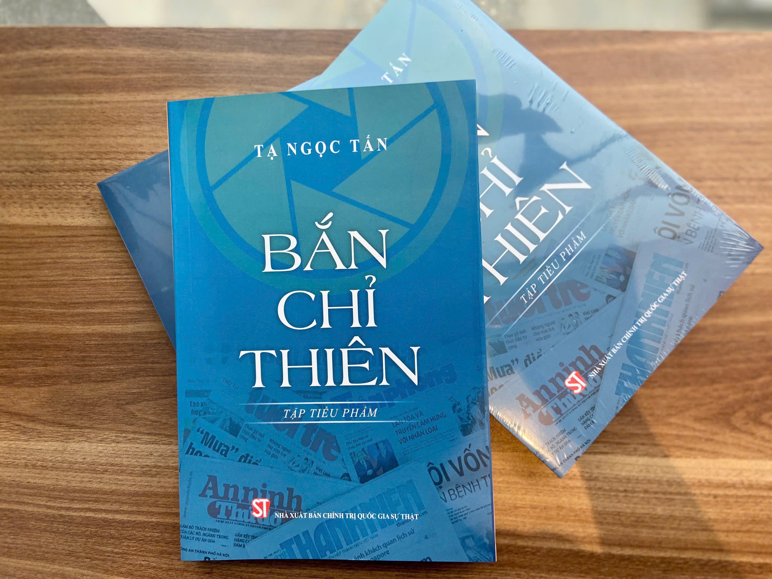 Ta Ngoc Tan,  nha bao ky cuu,  nghien cuu bao chi,  tieu pham bao chi anh 1