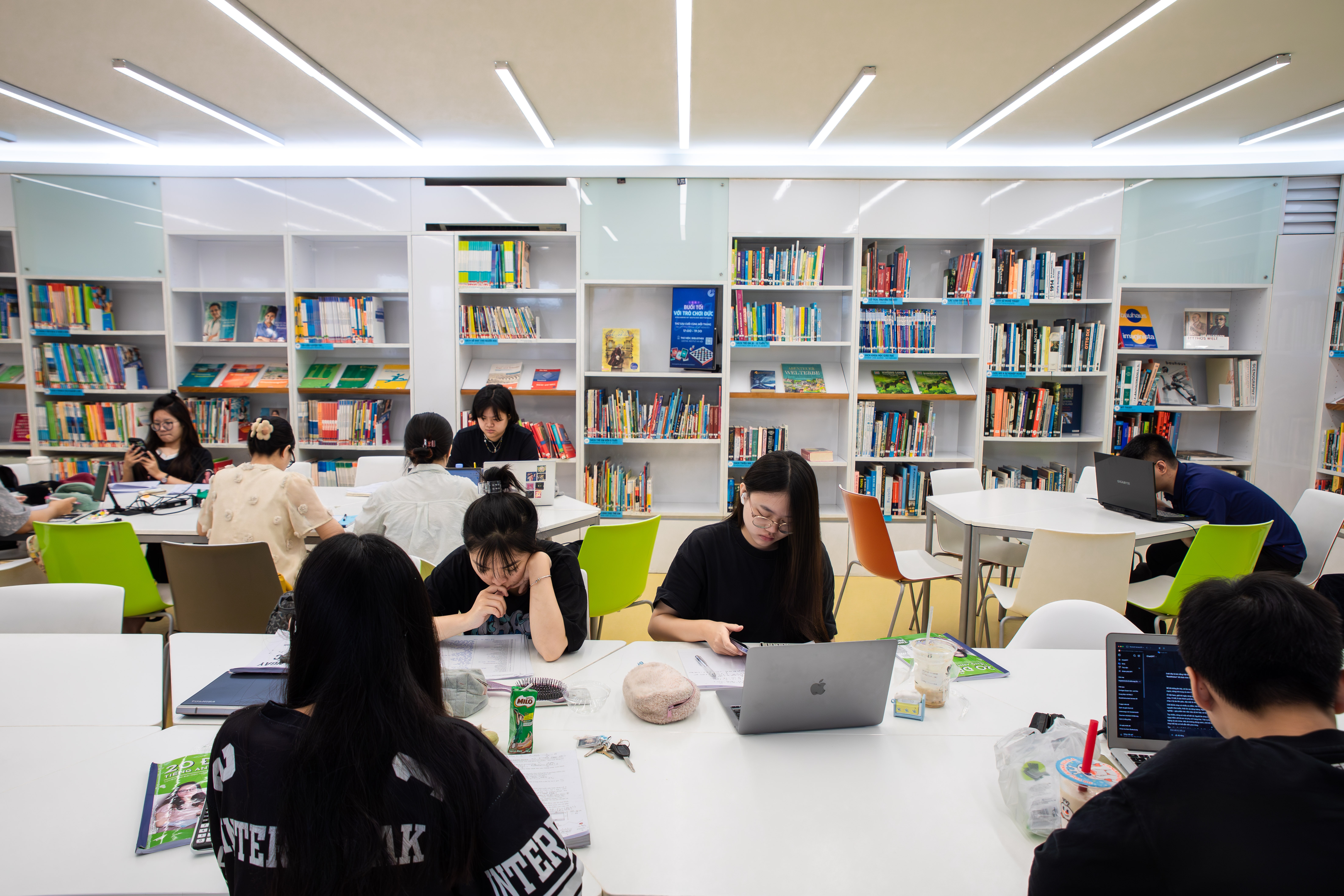 thu vien doc sach,  thu vien mien phi,  khong gian van hoa,  van hoc Duc anh 11