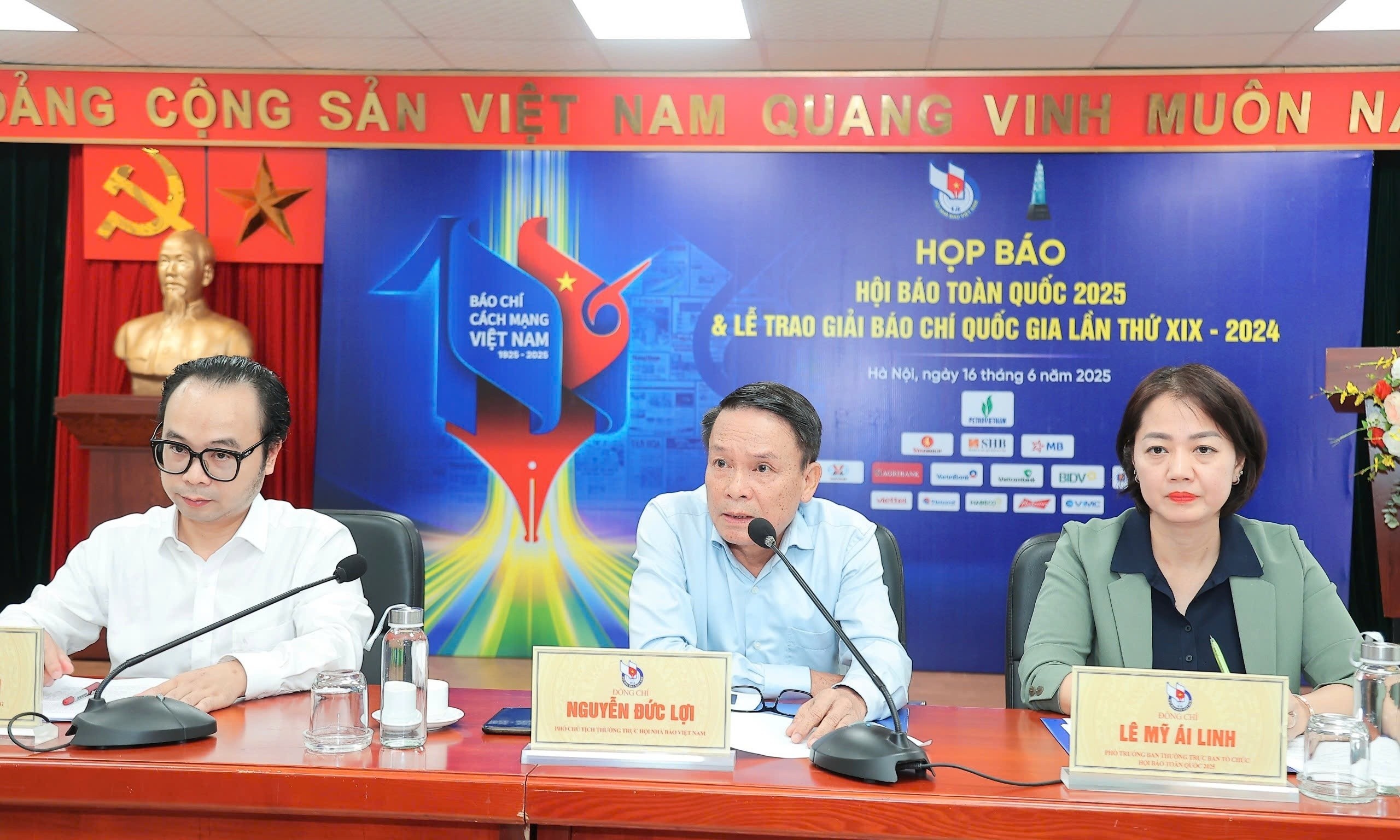 Hoi Bao toan quoc 2025 va Le trao Giai bao chi quoc gia hinh anh