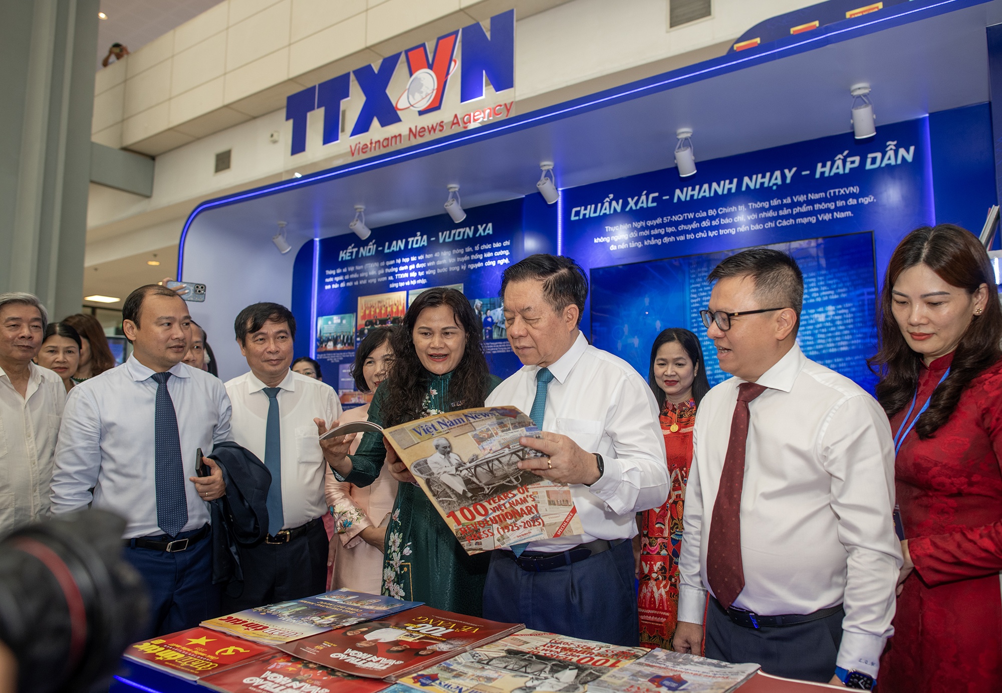 Khai mac Hoi Bao toan quoc 2025: Lay doi moi sang tao lam dong luc hinh anh