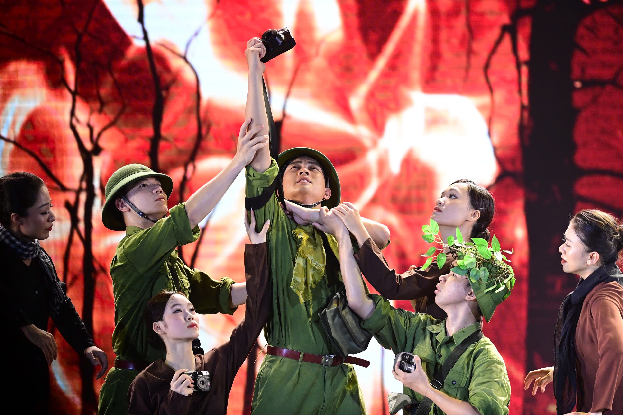 Giải báo chí, kỷ niệm báo chí, lễ trao giải, giải thưởng báo, báo chí sáng tạo ảnh 6 Giai bao chi, ky niem bao chi, le trao giai, giai thuong bao, bao chi sang tao anh 6