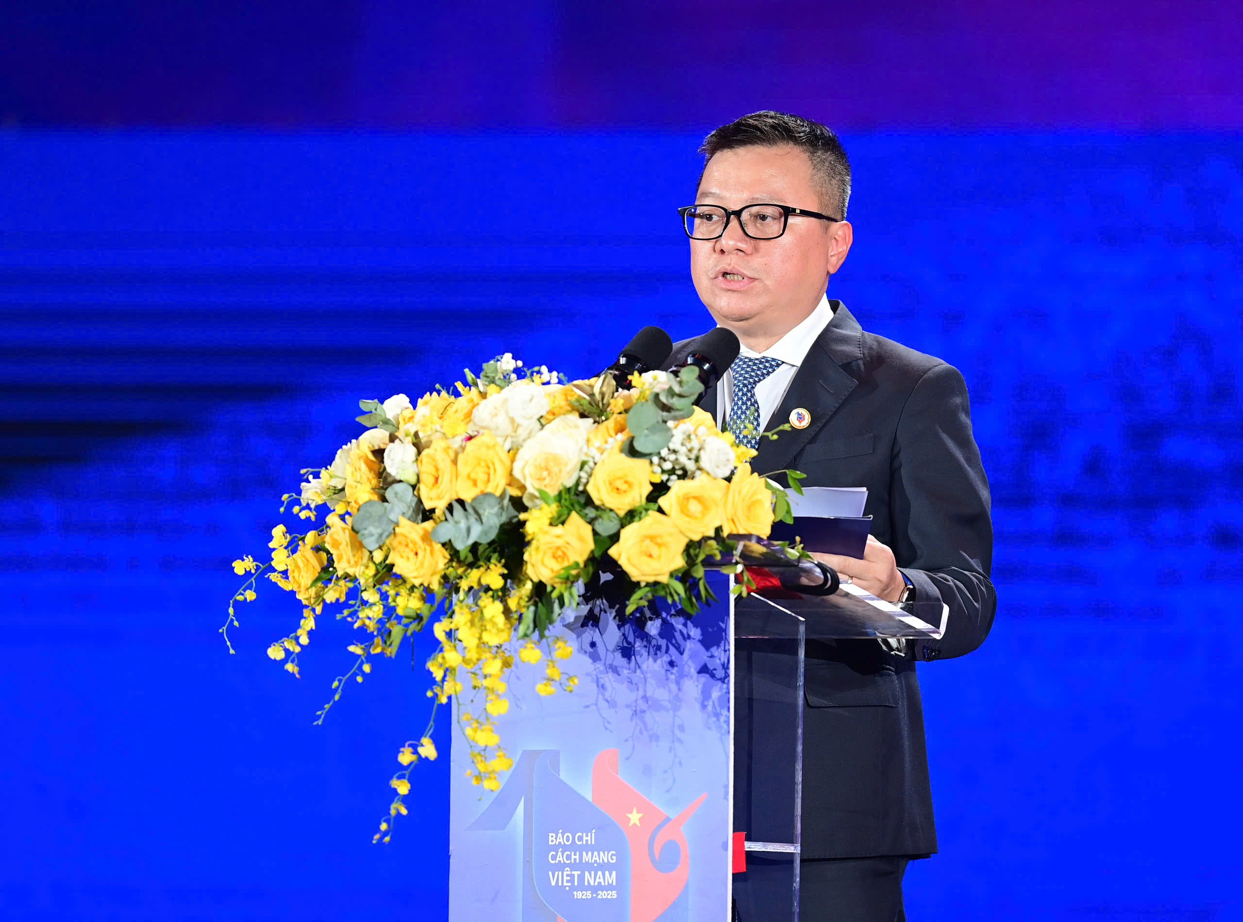 Giai bao chi,  ky niem bao chi,  le trao giai,  giai thuong bao,  bao chi sang tao anh 8