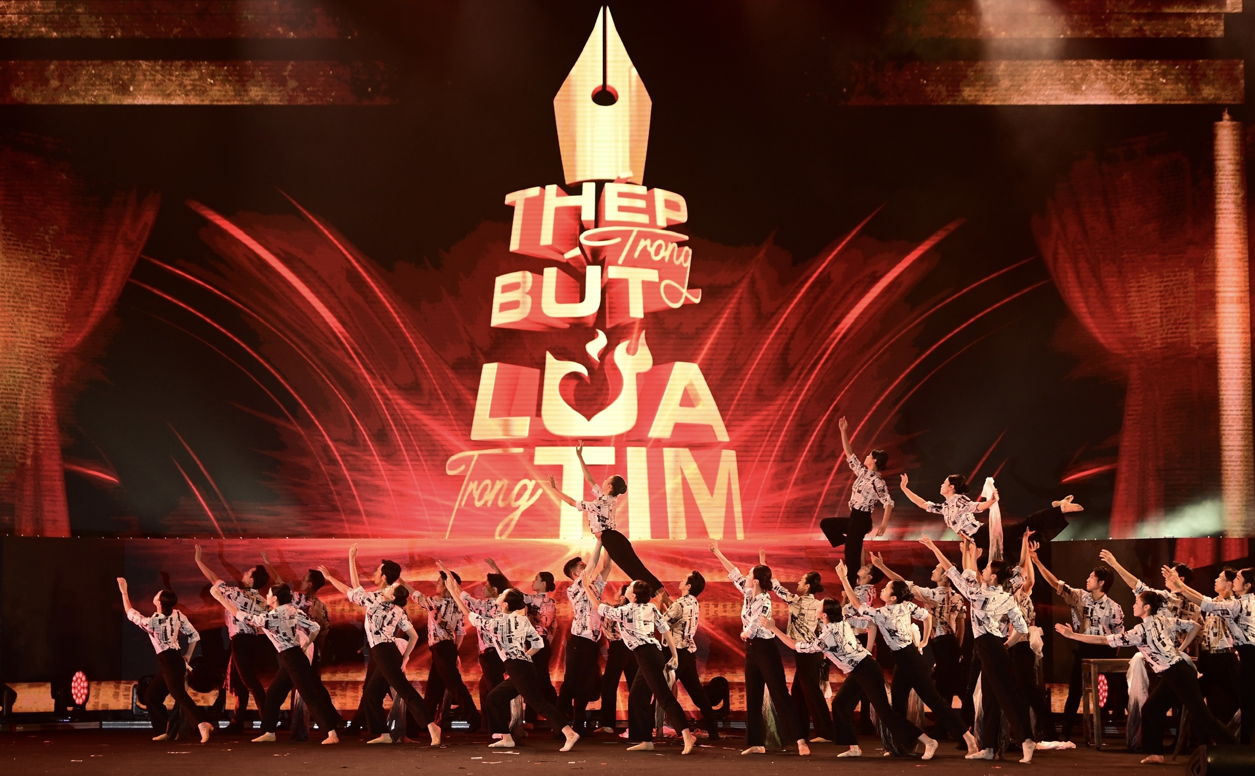 Giai bao chi,  ky niem bao chi,  le trao giai,  giai thuong bao,  bao chi sang tao anh 14