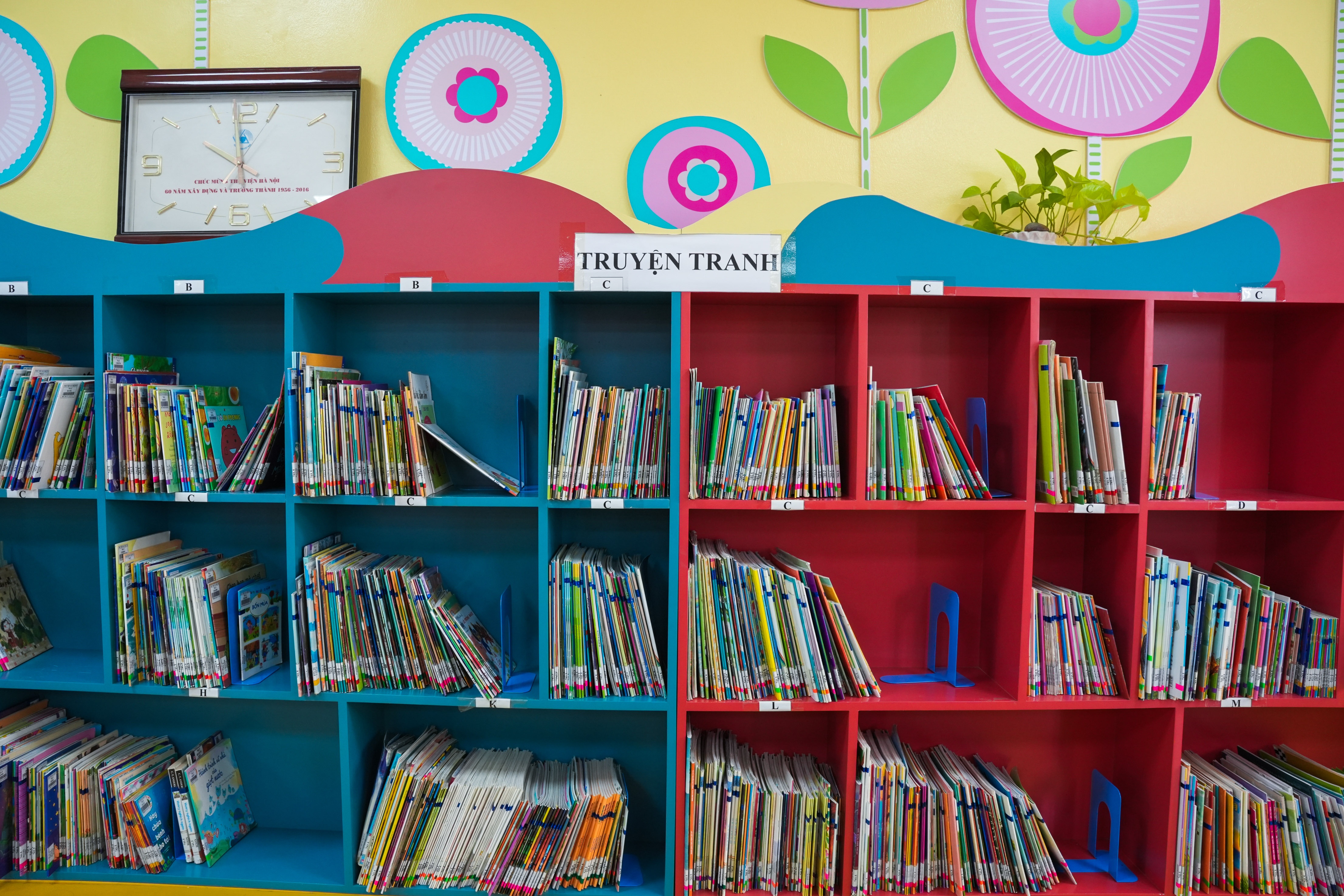 Thu vien Ha Noi,  thu vien,  khong gian hoc,  khong gian mien phi,  muon sach anh 8