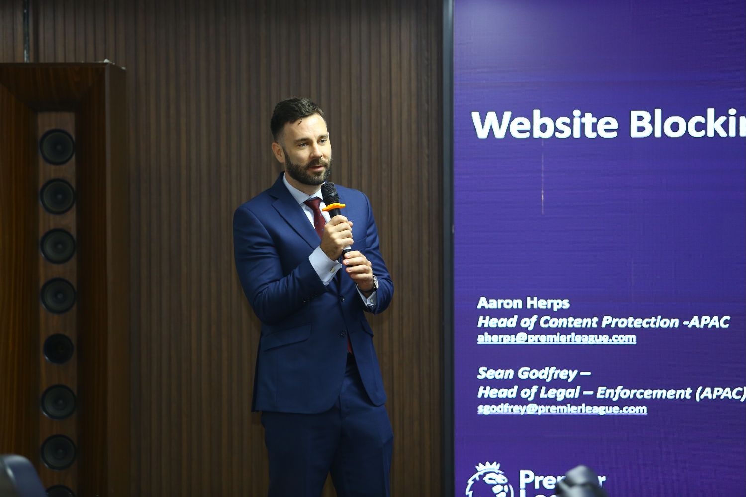 xem bong da lau,  website lau,  xem phim lau,  vi pham ban quyen,  xoi lac TV anh 2