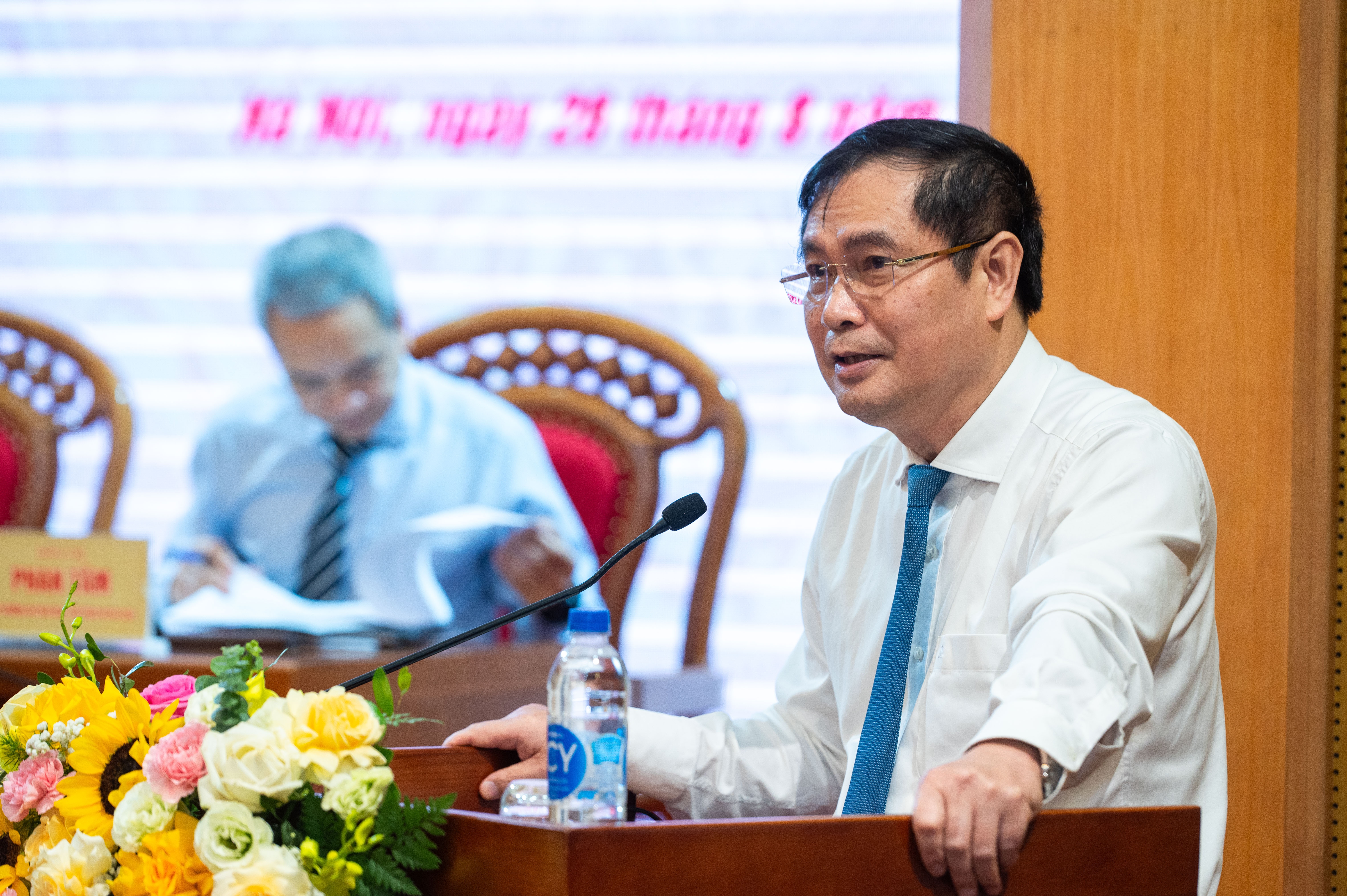 van hoa doc,  tiet doc sach,  nganh xuat ban,  tiet tu chon,  kinh te tri thuc anh 2