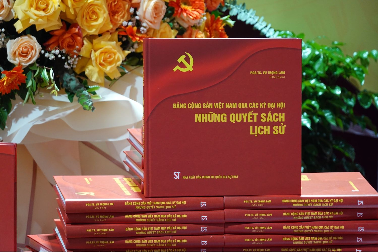 Dai hoi Dang,  A80,  Bo Cong an,  sach lich su,  Trien lam quoc gia anh 3