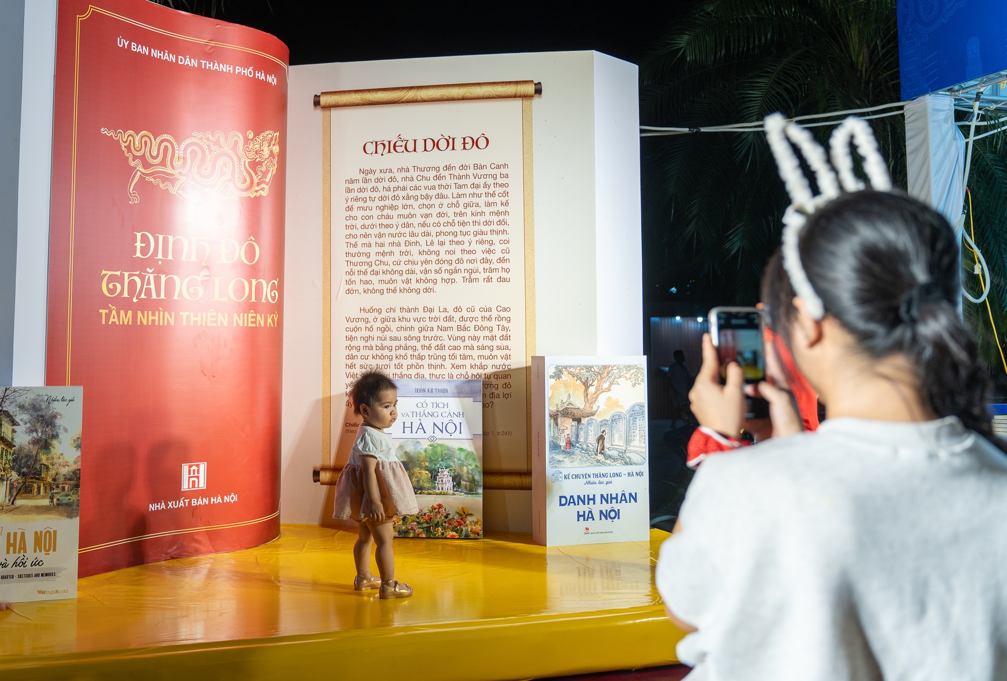 khai mạc Hội sách, Hội sách Hà Nội, phố đi bộ, Hồ Gươm, hội sách cuối năm, sự kiện sách ảnh 9 khai mac Hoi sach, Hoi sach Ha Noi, pho di bo, Ho Guom, hoi sach cuoi nam, su kien sach anh 9