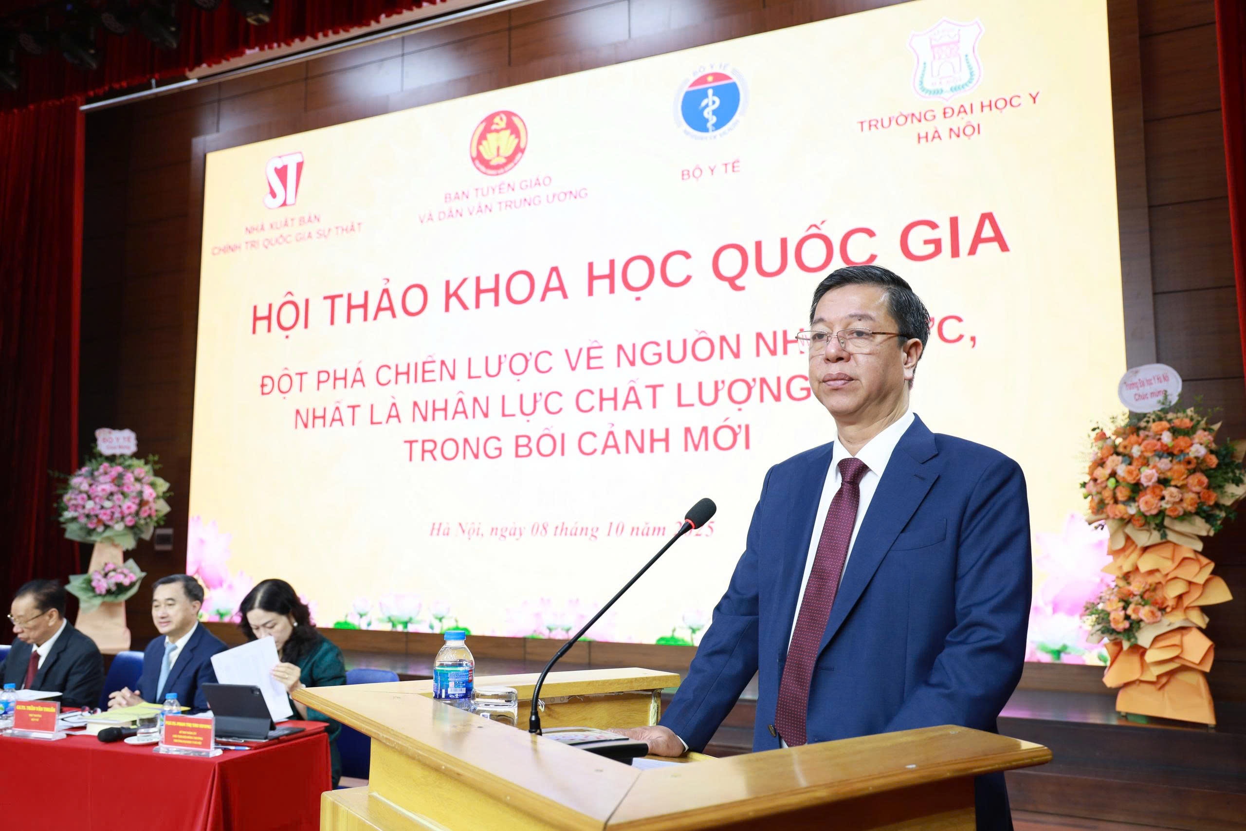 nang suat lao dong,  chat luong lao dong,  lao dong,  nguon lao dong,  thieu hut lao dong anh 2
