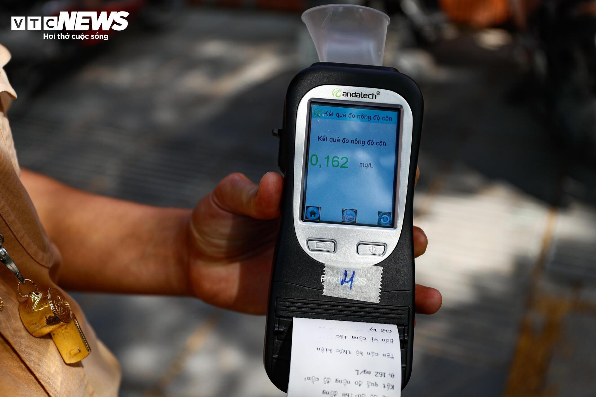 vi pham nong do con anh 5